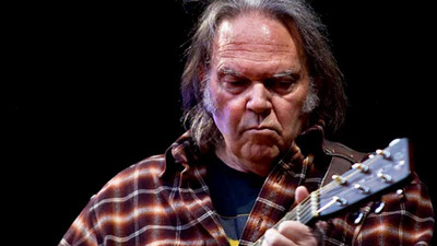 Neil Young, tüm şarkılarının haklarını 150 milyon dolara sattı