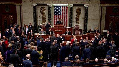 Demokratlar Trump’ın azli için baskıyı artırıyor