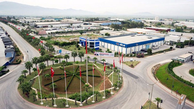 İşçilere kuyu suyu içiriliyor