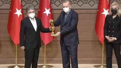 Erdoğan'dan sosyal medya şirketlerine: Cezalar kesilmeye başlayınca kuzu olmaya başladılar