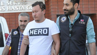 Polis 'Hero' tişörtlülere göz açtırmıyor