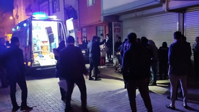 İzmir'de kadın cinayeti: Sokak ortasında bıçaklanarak öldürüldü