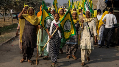 Hindistan'da binlerce kadın, protestocu çiftçilerin eyleminde