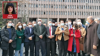 10 Ekim davası: 'Adalet' diyen baba dışarı çıkarılmak istendi, duruşma ertelendi