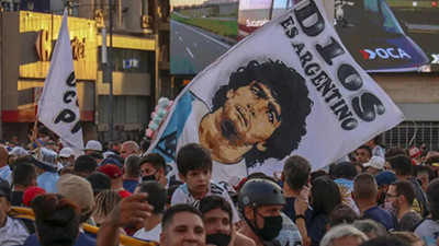 Arjantin'de Maradona eylemi: 'Öldürüldüğü' iddiasıyla sokaklara döküldüler