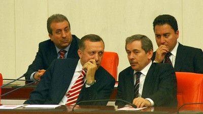 AKP kurucularından Şener'den Erdoğan'a 'parti kapatma' uyarısı: Seçim sonuçlarını lehine çevirmeyecek