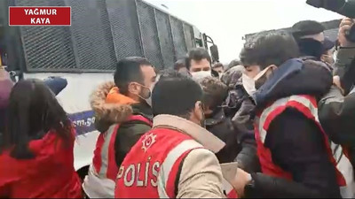 Boğaziçi öğrencileri için yapılmak istenen açıklamaya polis müdahalesi: Muhabirimiz Kaya gözaltına alındı