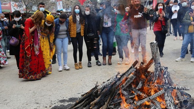 Dersim'de halay çekenlere para cezası kestiler