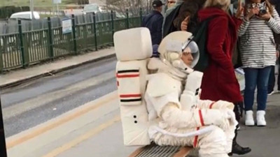 Fatih Belediyesi'nden 'Astronot oluyoruz' etkinliği