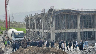 Belediye terminalinde çökme: 4 işçi yaralandı