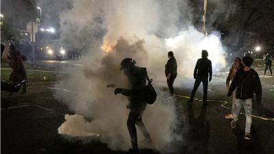 ABD'de ırkçı polis cinayeti: 20 yaşındaki siyah genç polis tarafından öldürüldü