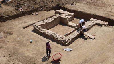 Cami inşaatından Roma mezarları çıktı