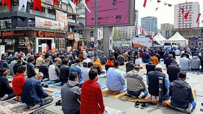 23 Nisan kısıtlamasında Cuma namazı yoğunluğu