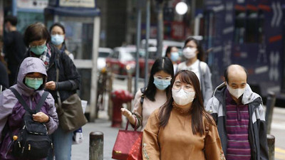 Hong Kong'da bir kişide Covid-19'un iki varyantına birden rastlandı