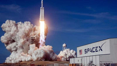 SpaceX'in 4 astronot taşıyan kapsülü Dünya'ya geri döndü