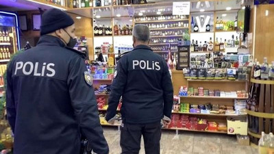 Alkol sattığı için gözaltına alınan esnaf: Uyuşturucu satıcısına böyle baskın yapılmıyor