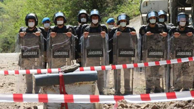 İkizdere'de yurttaşlar bakanlığın toplantısını terk etti: Bakanlığı Cengiz İnşaat'a mı bağladınız?