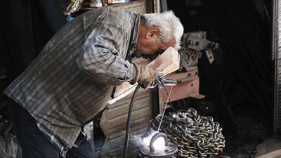 Araştırma: Emekli maaşları yetersiz, 65 yaş üstü ek gelir için çalışıyor