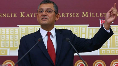 CHP'li Özel'den 'cüppe ve takkeli amiral' tepkisi: 15 Temmuz'dan ders alınmadığının kanıtı