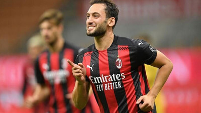 Hakan Çalhanoğlu'nun Juventus'a transfer olacağı iddia edildi