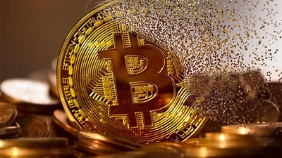 Kaldıraçlı pozisyonlar ve Çin'de değişen düzenlemeler sert düşen Bitcoin toparlanmakta zorlanıyor