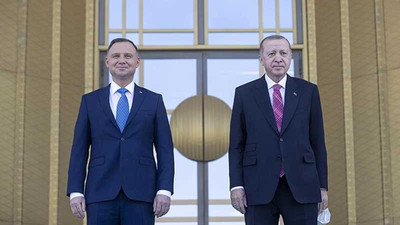 Erdoğan: Tarihte ilk kez Türkiye, NATO'da yer alan bir ülkeye İHA satışı gerçekleştirecektir