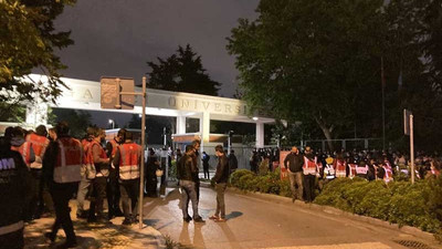 Boğaziçi Üniversitesi'nde çadır nöbeti başlatan öğrencilere polis ablukası