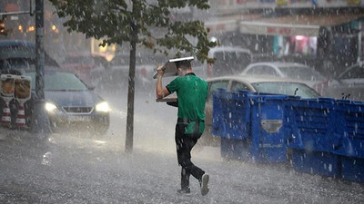 İstanbul'da sarı alarm: Kent genelinde şiddetli yağış etkili