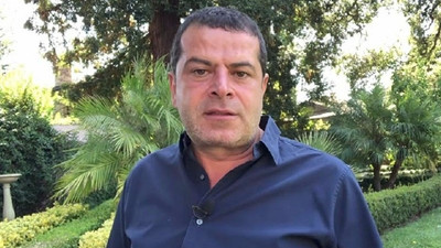 Cüneyt Özdemir sanatçılardan özür diledi