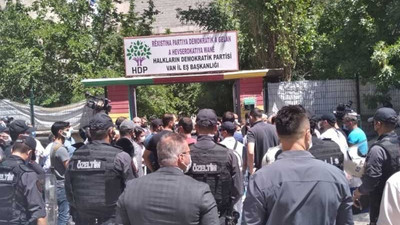 Van'da polis ablukasına rağmen bir araya gelindi: Kürtçenin resmi dil olacağı güne kadar mücadele edeceğiz