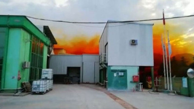 Fabrikanın asit tankı patladı, gökyüzünü asit bulutu kapladı