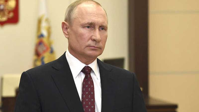 Putin: Bizi çocuk gibi kandırdılar