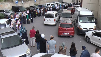 İstanbul'da hastanelerde aşı kuyruğu: Fiziki mesafe kuralı yok sayıldı, yoğunluktan sistem çöktü