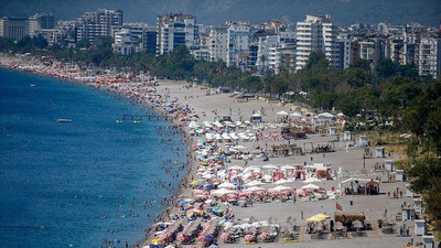 Prof. Dr. Küçükosmanoğlu'ndan turizm sezonu uyarısı: İpin ucu bırakılmış gibi