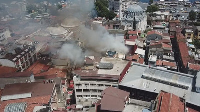 Fatih'teki oyuncak deposunda yangın