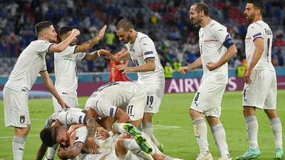 EURO 2020'de ilk yarı finalistler: İtalya ile İspanya