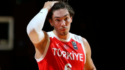 Cedi Osman, tepkiler nedeniyle sosyal medya hesaplarını kapattı