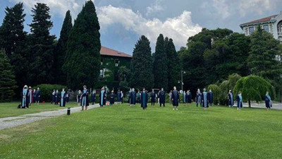 Boğaziçi akademisyenlerinden öğrencilere müdahale eden güvenlik görevlilerine: Suç işliyorsunuz