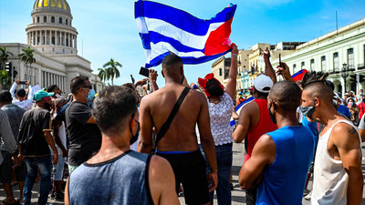 Miami Belediye Başkanı Küba'ya uluslararası müdahale çağrısında bulundu