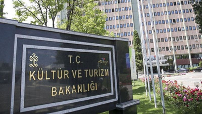 Bakanlık verileri: ‘Kandırıldık’ dediği cemaatin yayınevlerine kamu kaynaklarından para aktarılmış