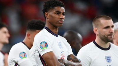 İngiliz futbolcu Marcus Rashford'dan ırkçı saldırılara cevap