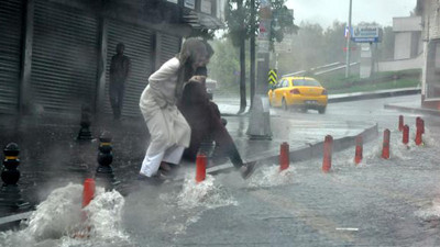 İstanbul için 'sel ve su baskını' uyarısı