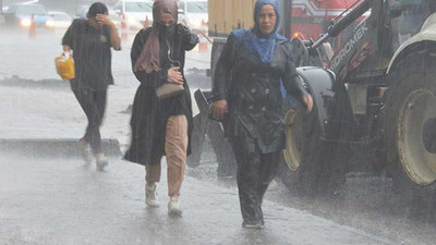 Meteoroloji'den Orta ve Doğu Karadeniz için 'şiddetli yağış' uyarısı