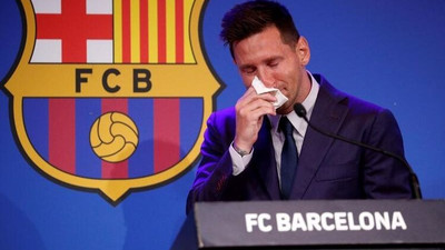 Messi, Barcelona’ya gözyaşları içinde veda etti