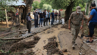 Malatya’nın Hekimhan ilçesinde dere taştı