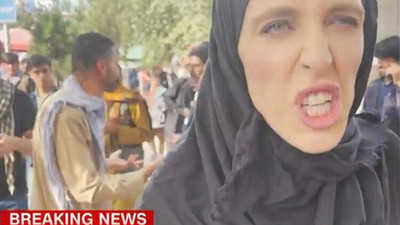 Taliban üyeleri CNN ekibine saldırdı