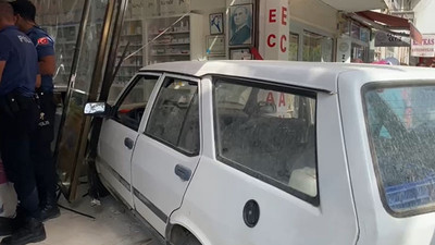 Erkek şiddeti: Tartıştığı ablasının dükkanına otomobille girdi