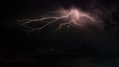 Meteorolojiden 'kuvvetli gök gürültülü sağanak' uyarısı