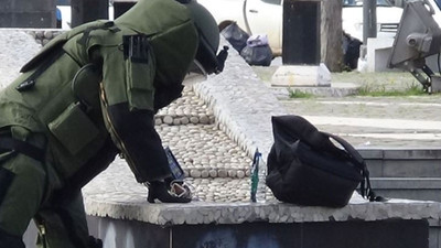 Fünye ile patlatılan şüpheli paketten bomba parçaları çıktı