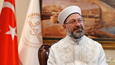 İzmirli kadınlar Diyanet Başkanı Erbaş'ı protesto etti